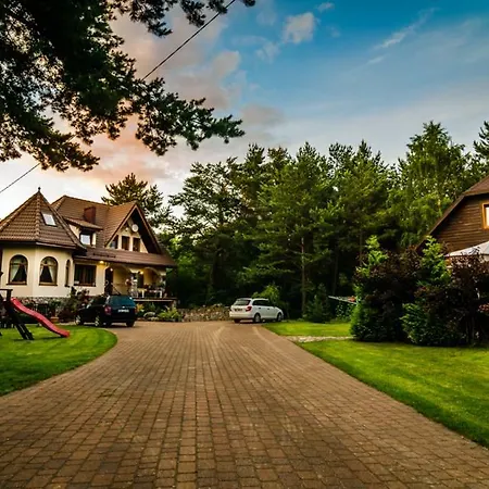 Obok Willi W Rozewiu * Jastrzębia Góra