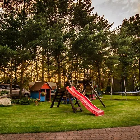 Obok Willi W Rozewiu Hytte