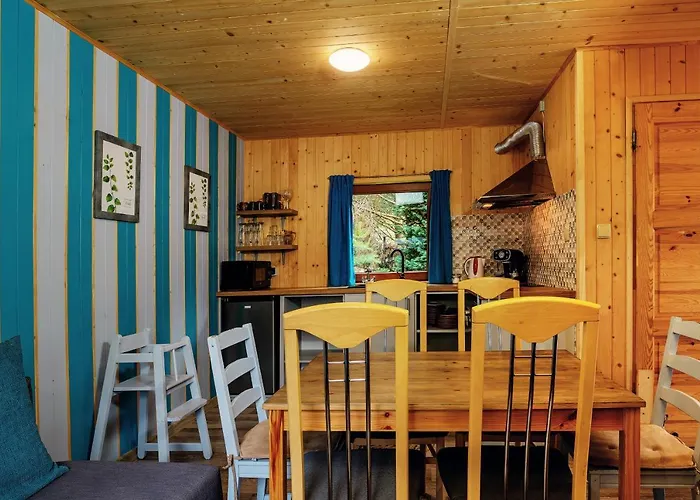 Obok Willi W Rozewiu Jaktstuga Jastrzębia Góra